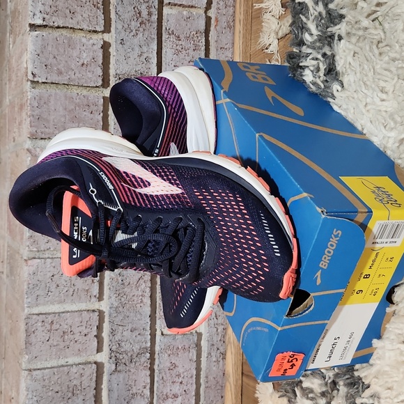 Brooks Launch 5 shoes size 9 - Picture 1 of 1